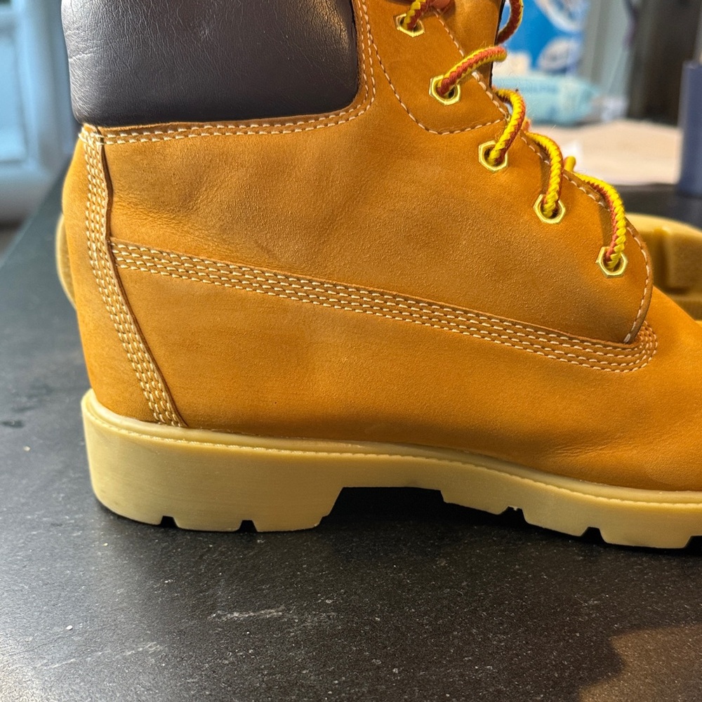 Timberland Wheat Nubuck Lace-Up Boots – Classic Work Boots - Picture 8 of 13
